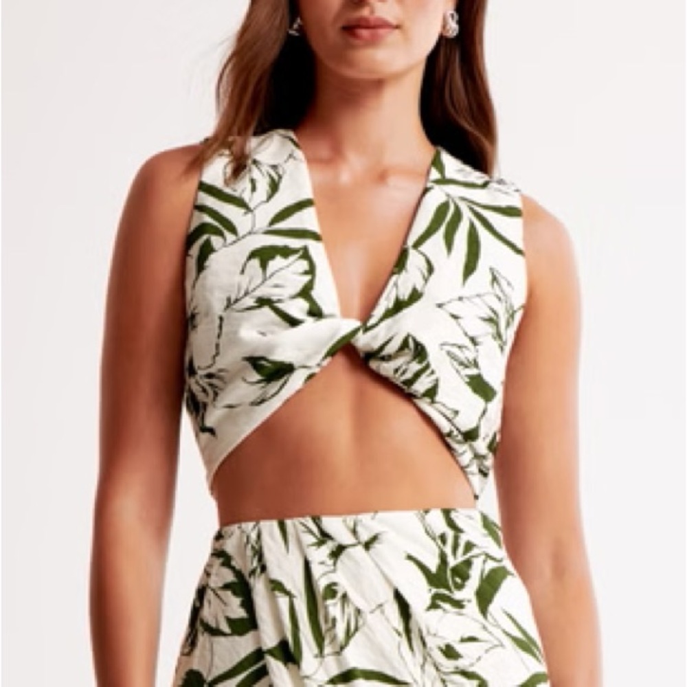 Abercrombie and Fitch Twist-Front Green and White Floral Top